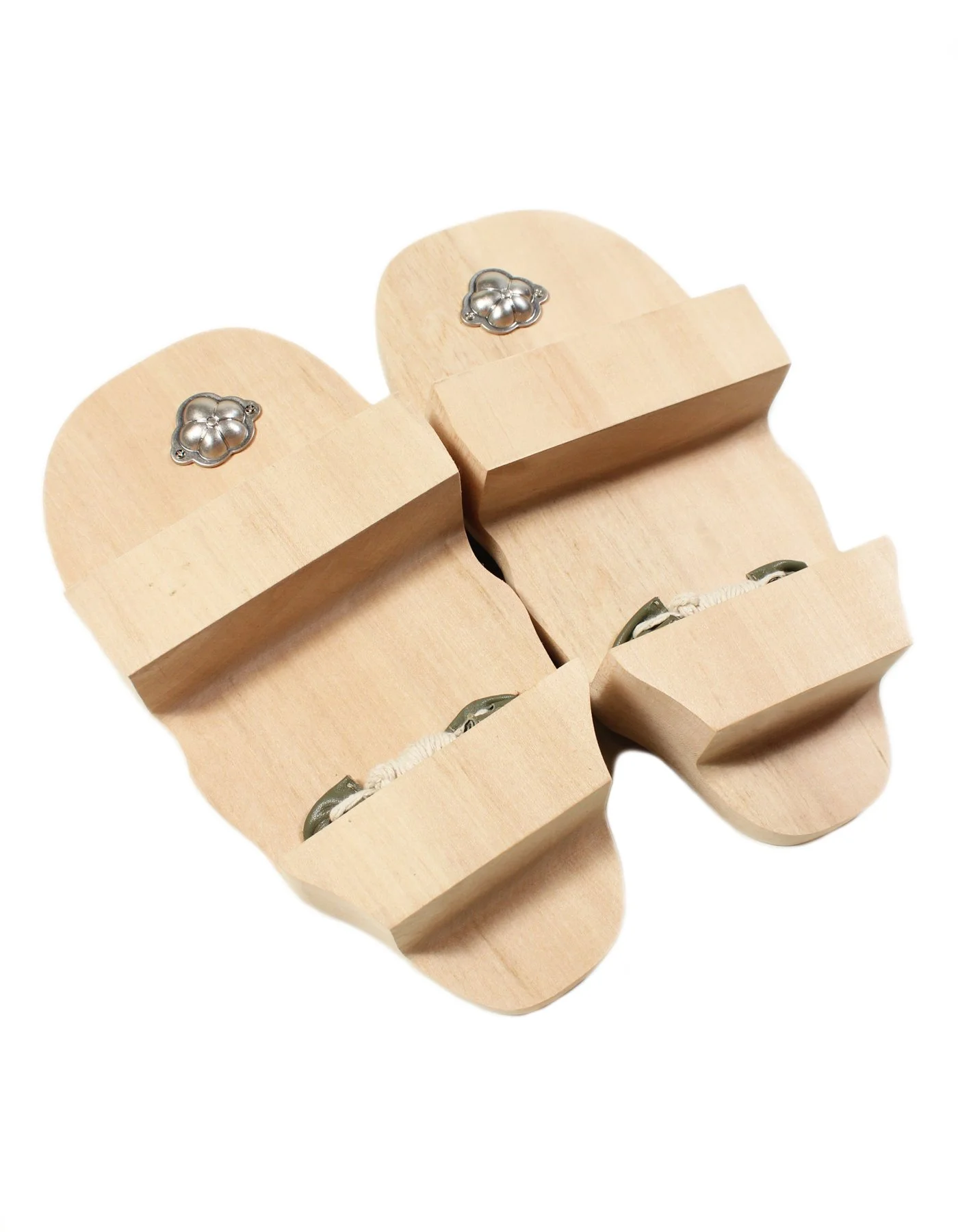 KUNIYOSHI GETA - OLIVE | Prospective Flow | Japanese Fashion for